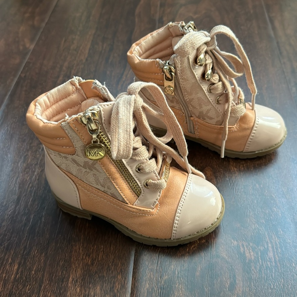 MK Michael Kors Lil Toddler Pink Boots size 6
